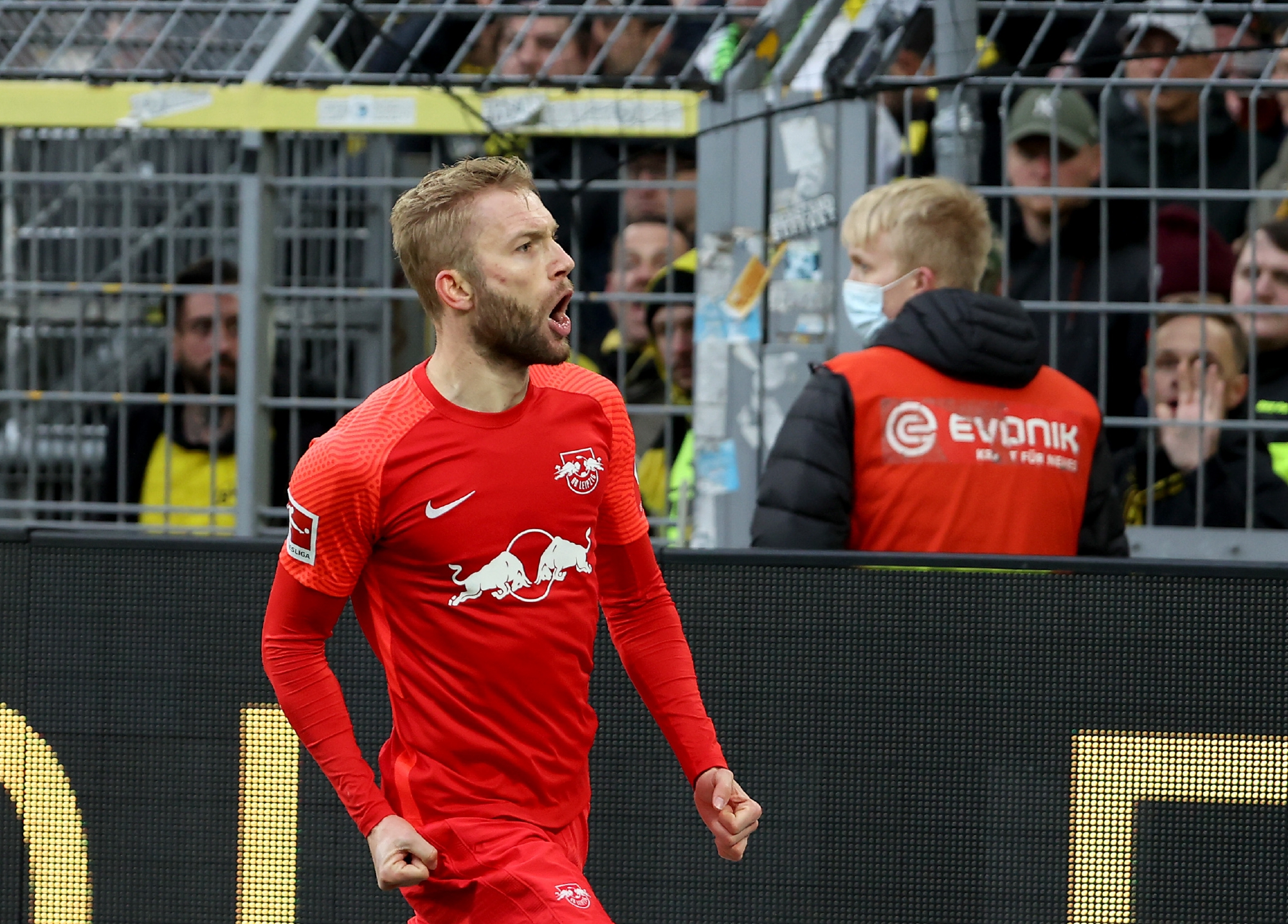 塑料PP液下泵立式耐酸碱槽内泵化工冷却脱硫泵喷淋塔循环水泵防腐